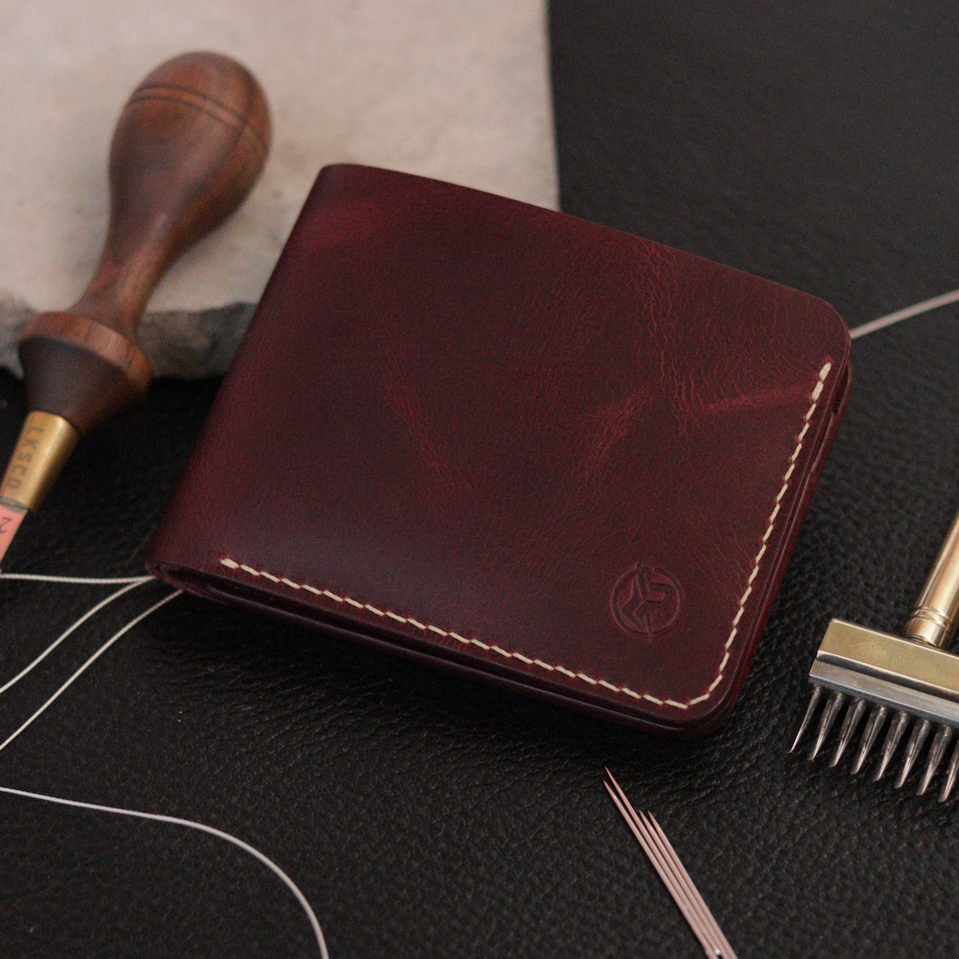 B1-BIFOLD LEATHER WALLET