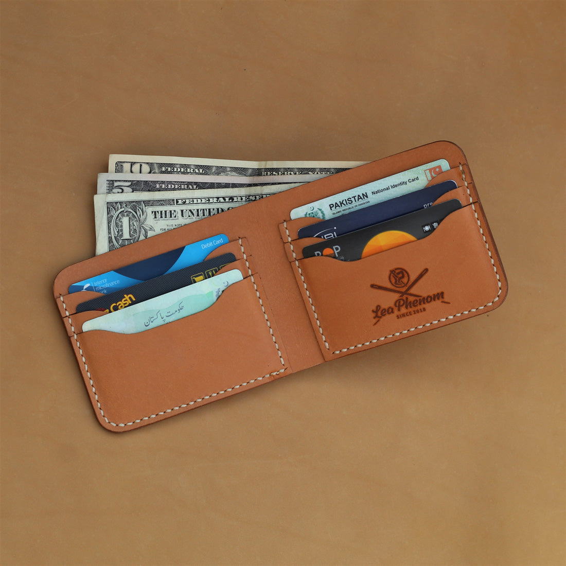 محفظة B6-BIFOLD (بني فاتح)