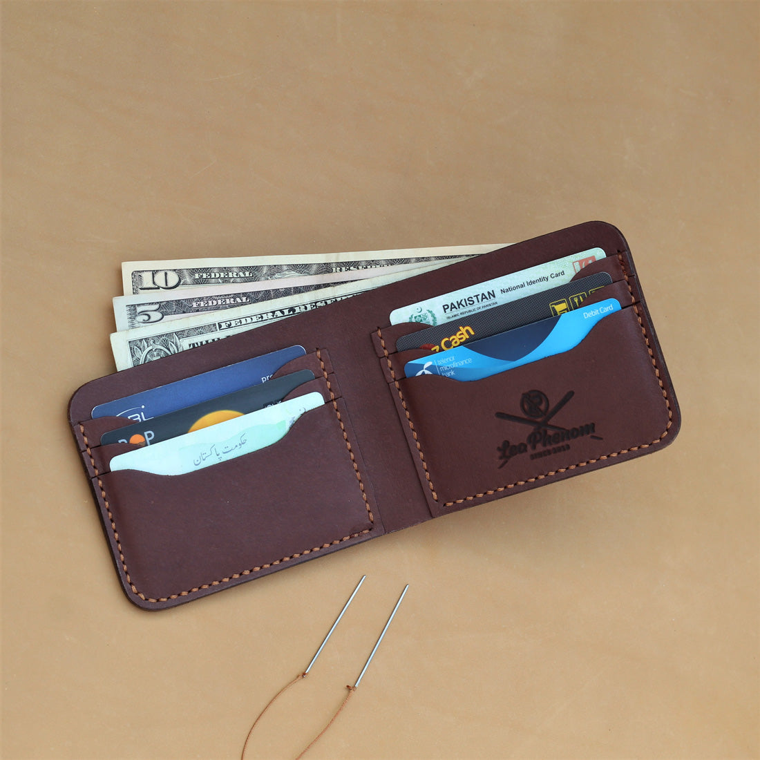 محفظة B6-BIFOLD (بني غامق)