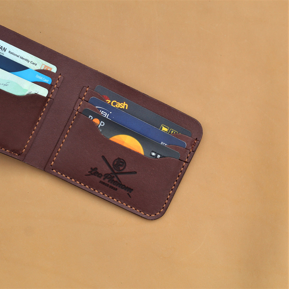 محفظة B6-BIFOLD (بني غامق)