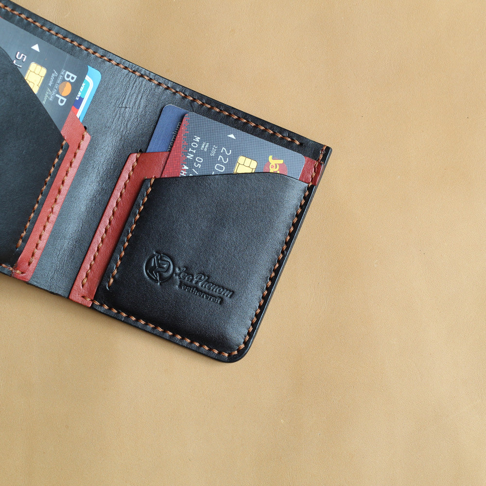 VB4-VERTICAL WALLET (BLACK)