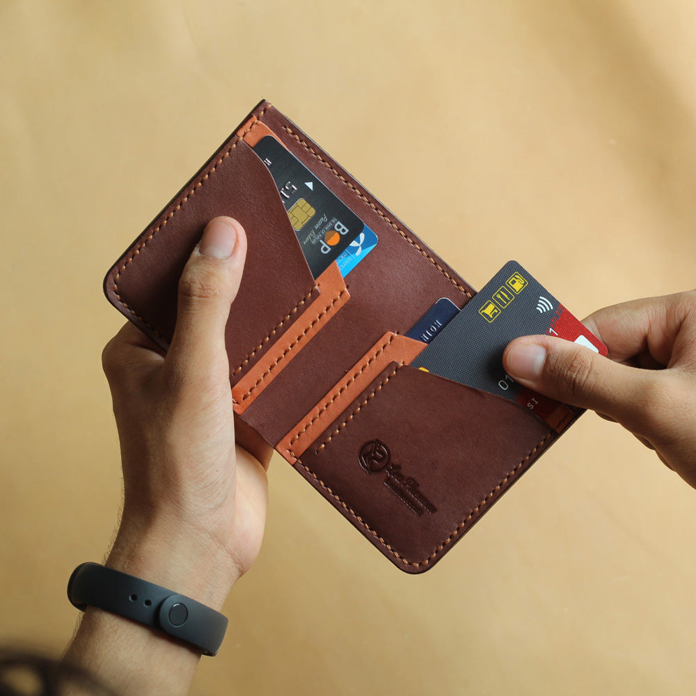 VB4-VERTICAL WALLET (BUCK BROWN)