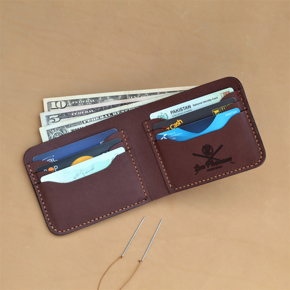 B6-BIFOLD WALLET (BUCK BROWN.)