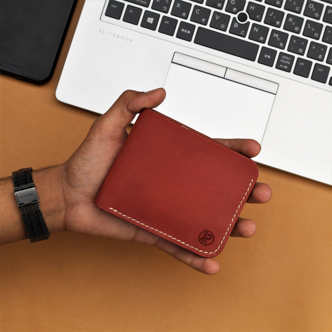 B6-BIFOLD WALLET (MAROON)